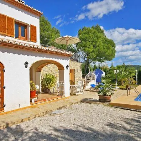 Sleeps 8 Pool Villa *